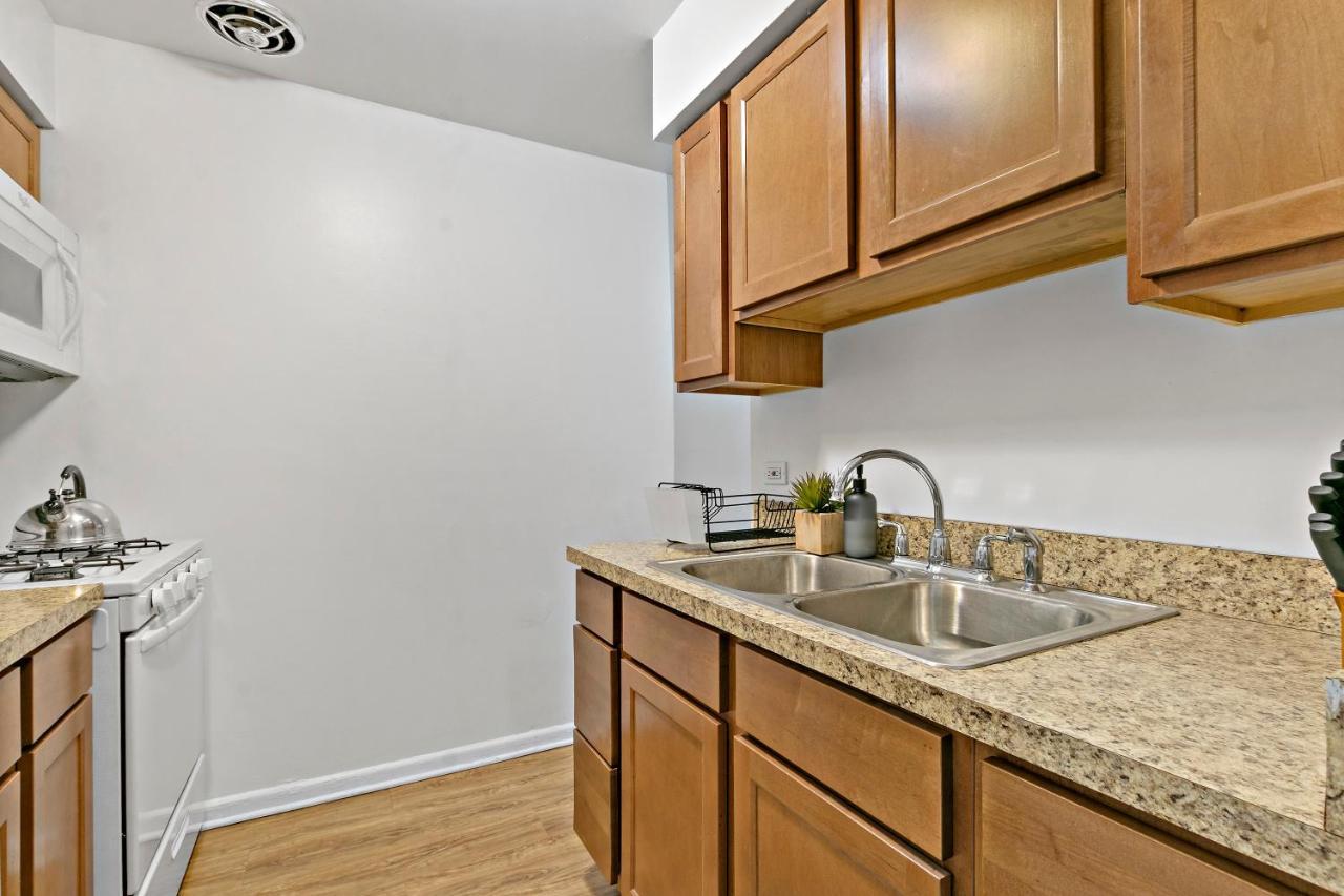 Stunning 1Br Apartment At Center Of Lakeview - Oakdale 211 Chicago Extérieur photo